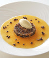 Tarta de Arroz negro con crema quemada de haba tonka 